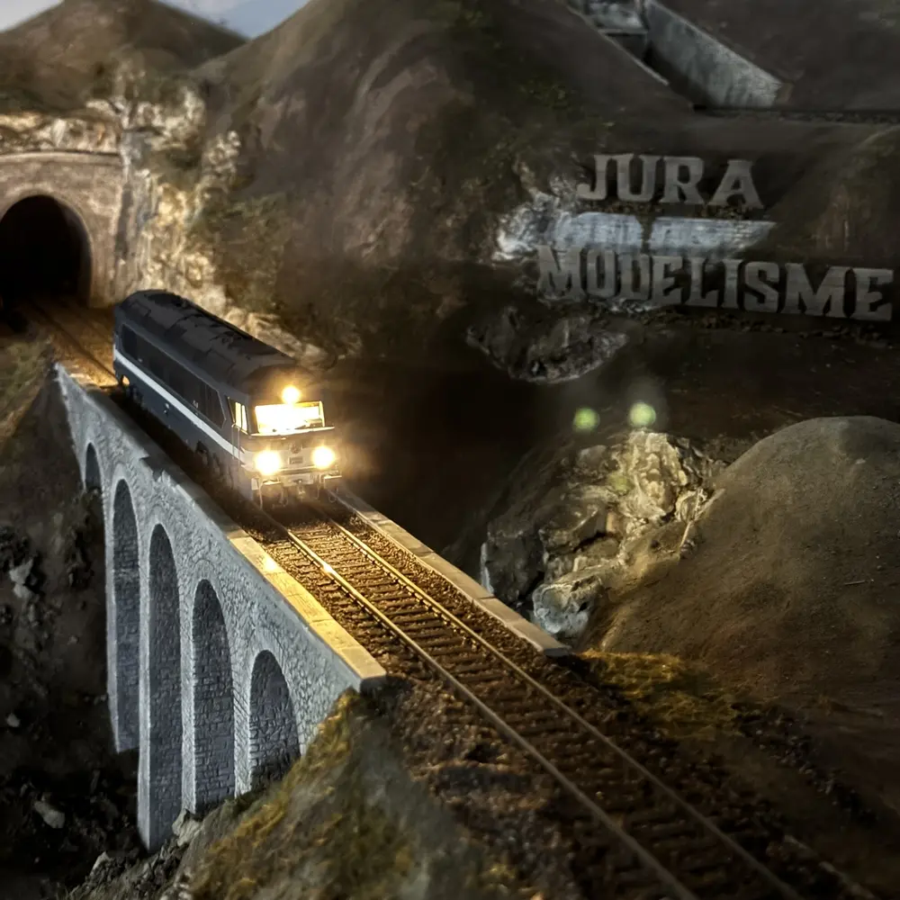 Locomotive diesel CC 70001 - Ree Modèles CC70001SAC - HO 1/87 - SNCF - Ep III - Digital sound fumigène - 3R - 19