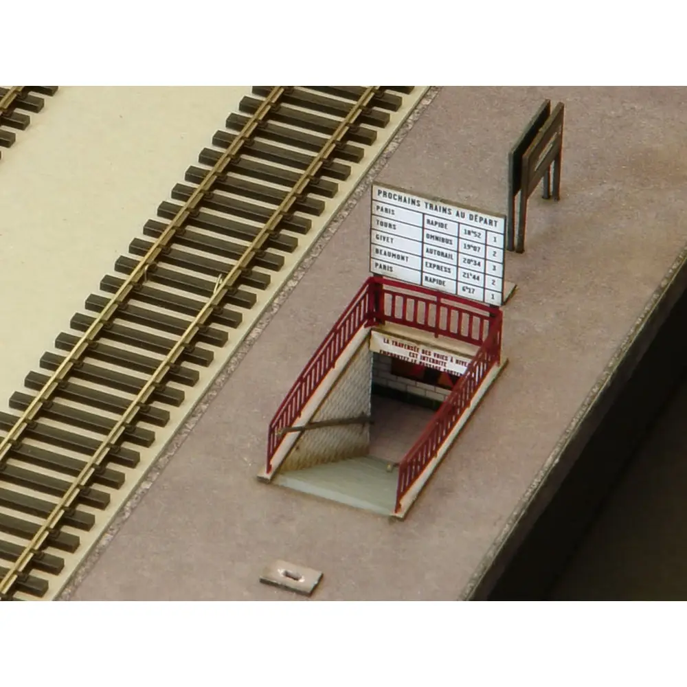 Deux Entrées de Passage Souterrain (rambardes métalliques) - Régions et Compagnies GAR004 - HO 1/87 - 4