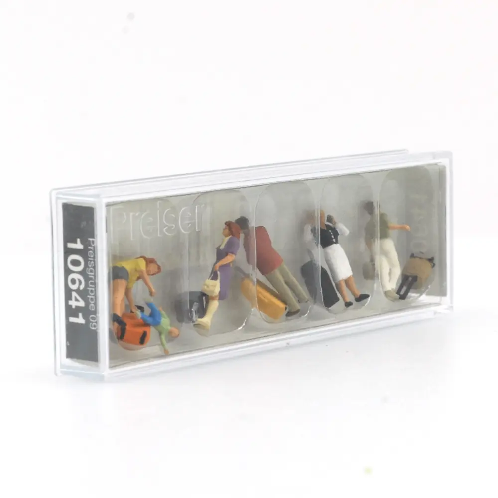 6 voyageurs avec des valises à roulettes - PREISER 10641 - HO 1/87 - 2