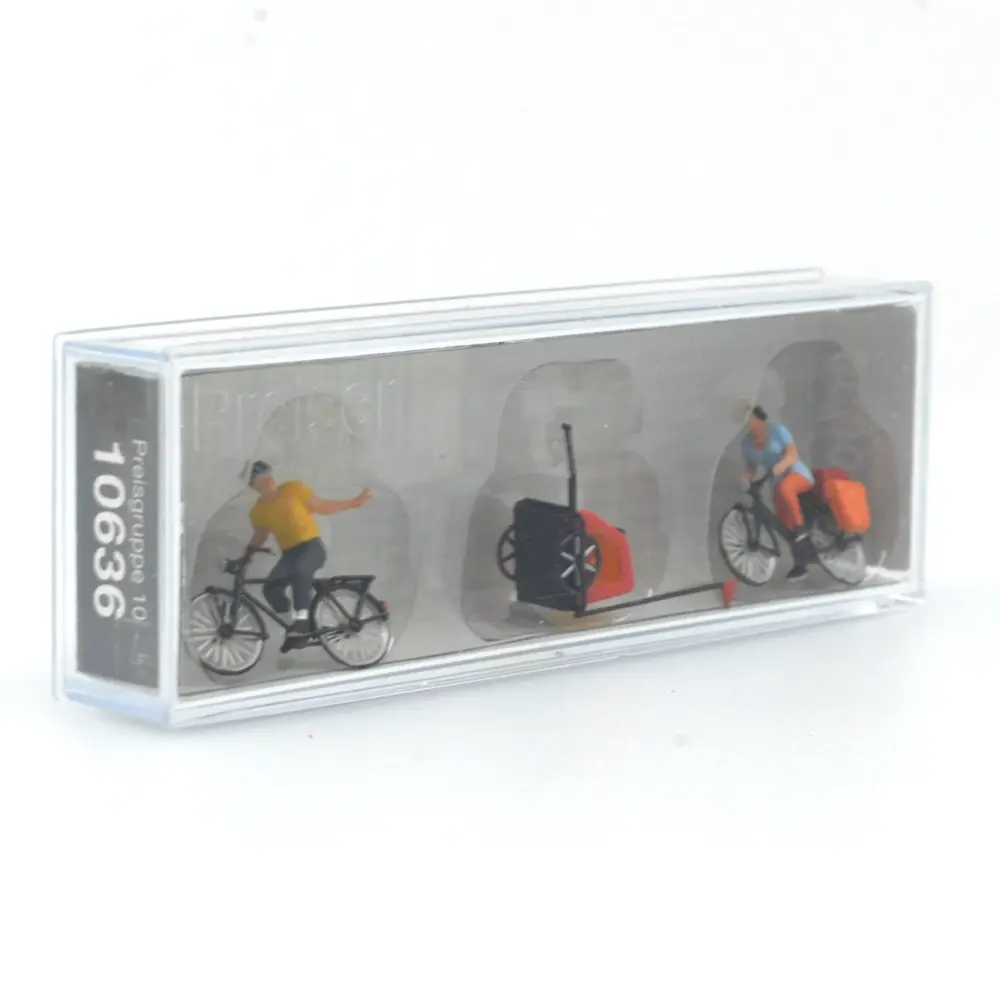 3 personnages se baladant à vélo en famille - PREISER 10636 - HO 1/87 - 2