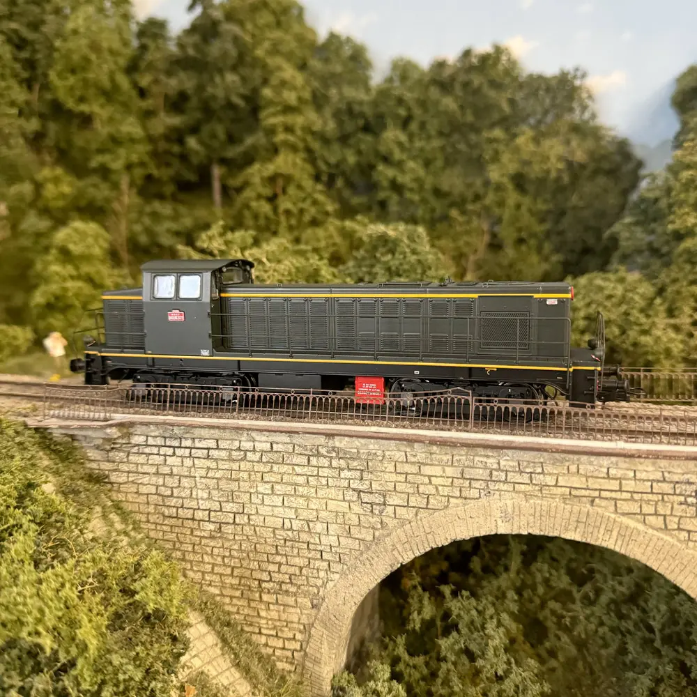 Locomotive Diesel 040 DE 577 - Dépôt Toulouse - DCC - R37 HO41102DC SNCF - HO - 5