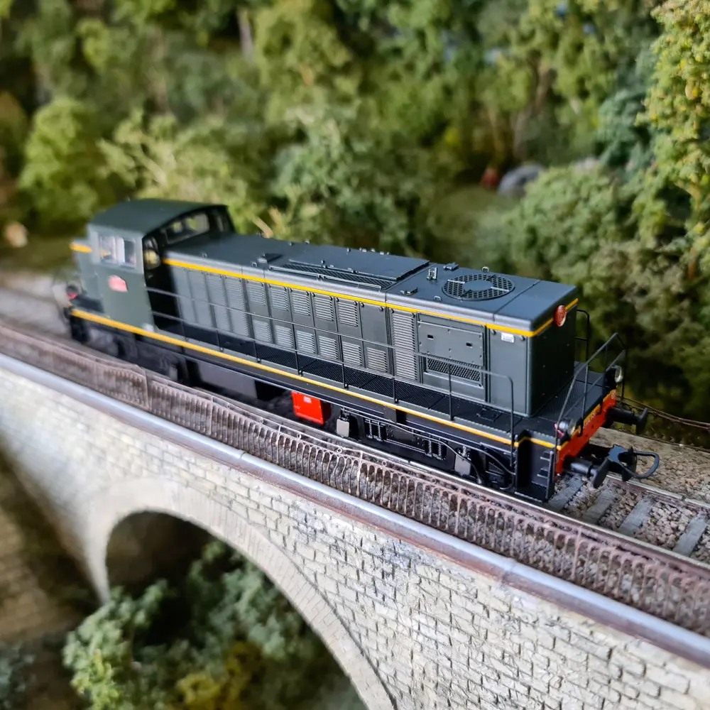 Locomotive Diesel 040 DE 131 Dépôt Mohon - Analogique R37 HO41032 SNCF - HO - EP III - 5