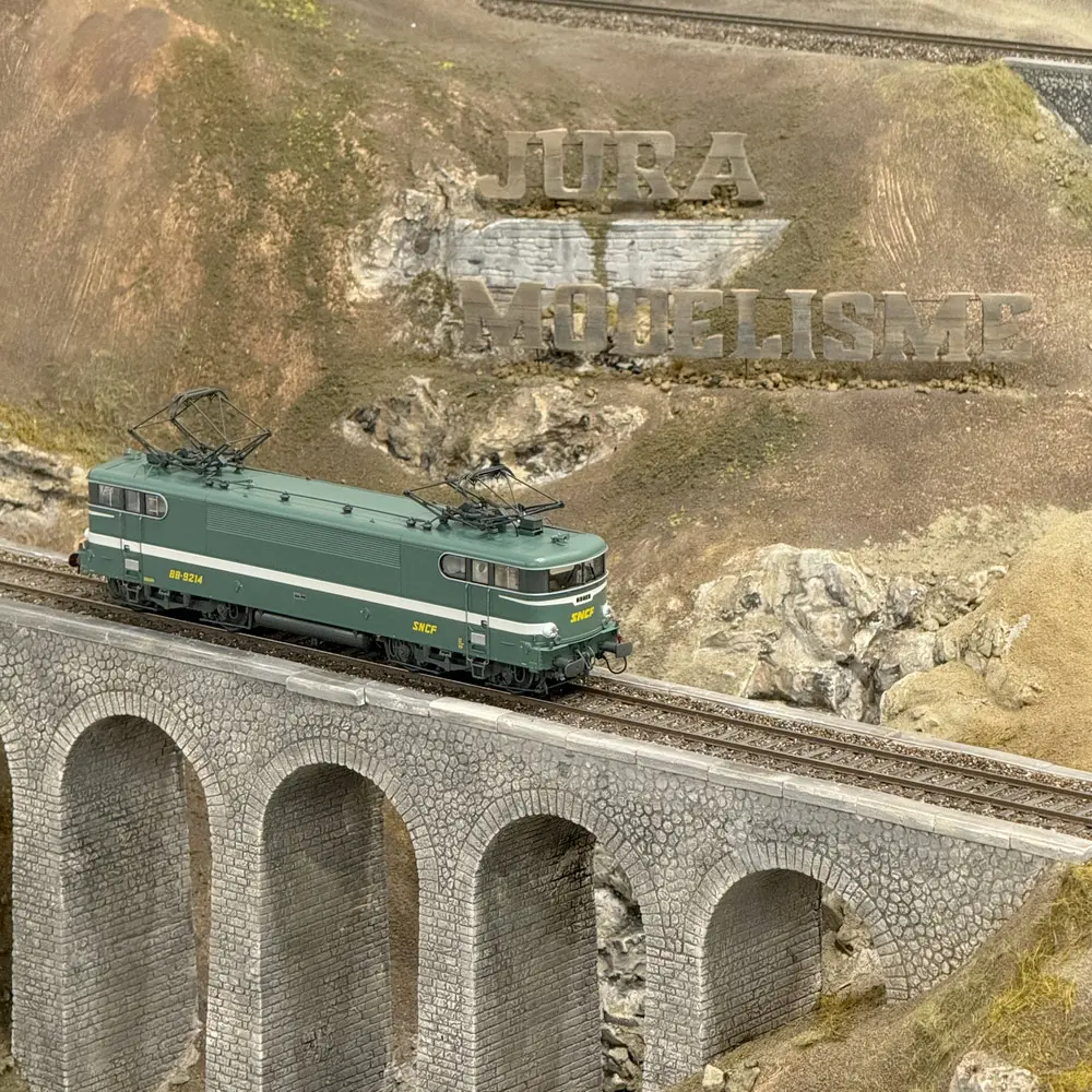 Locomotive électrique BB 9214 REE Modèles MB084SAC - HO : 1/87 - SNCF - EP IV - 4