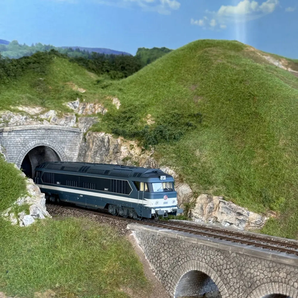 Locomotive diesel CC 70002 - Ree Modèles CC70002SAC - HO 1/87 - SNCF - Ep III - Digital sound + fumée - 3R - 5