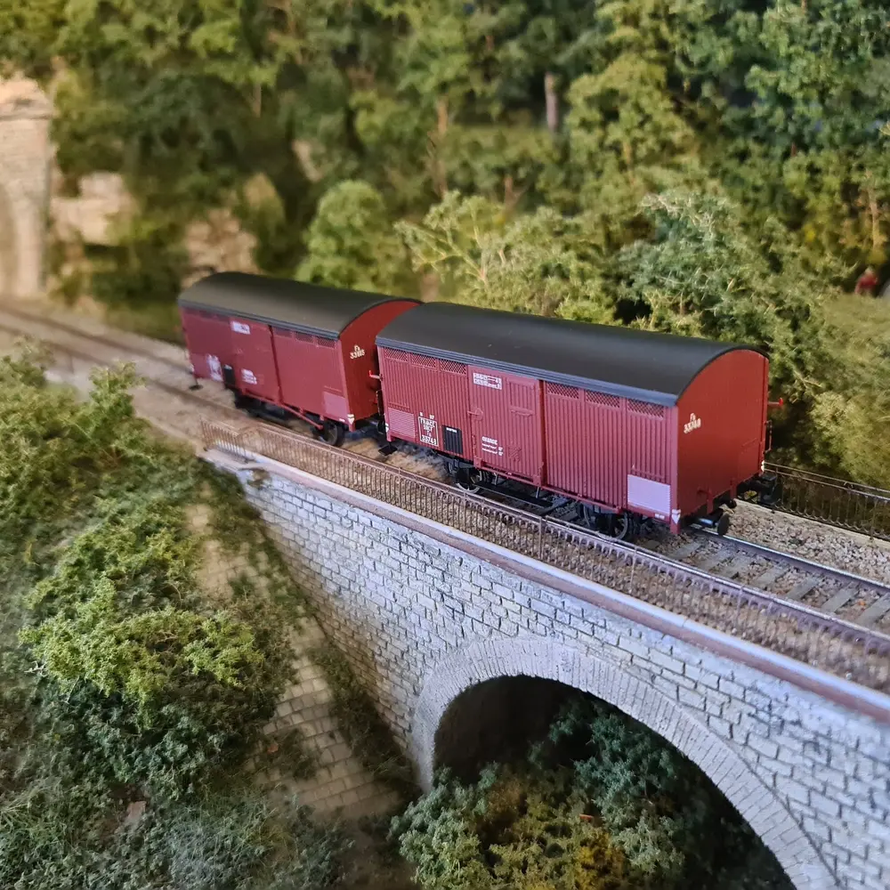 Set 2 Wagons primeurs 10T rouge sideros REE MODELES WB761 - SNCF HO 1/87 - EP II - 6