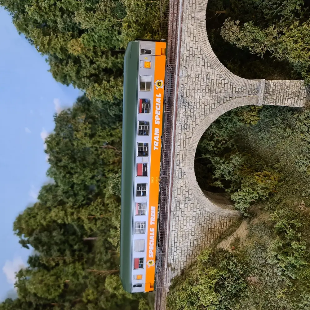 Voiture couchette UIC B9c9x "Train Spécial FTS" - Ree Modèles VB-480 - HO 1/87 - SNCF - Ep IV - 2R - 5