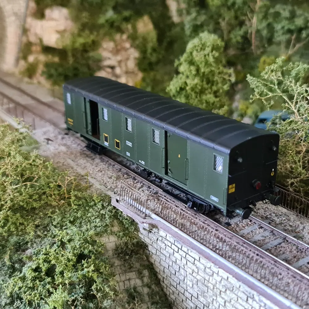 FOURGON OCEM 30 "LIMOGES" ex-PO avec feux - REE MODELES VB114 SNCF - HO 1/87 - 4