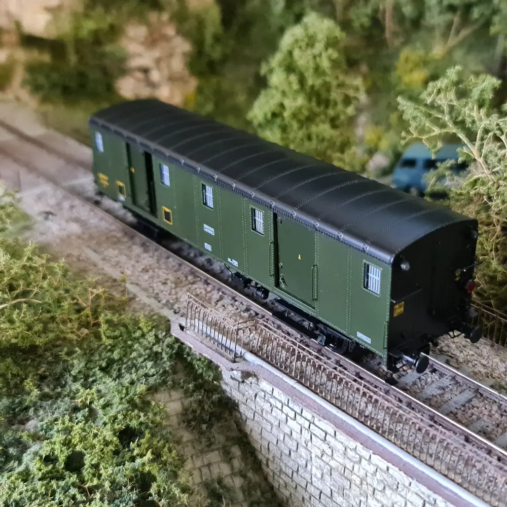 Fourgon OCEM 30 "Sotteville" avec feux - REE VB113 - SNCF - HO 1/87 - EP III - 2R  - 4