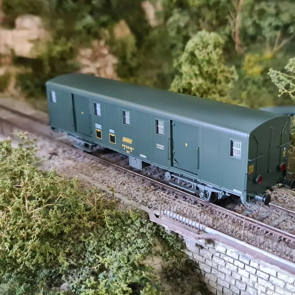 FOURGON OCEM 30 "BORDEAUX" ex-ETAT avec feux - REE MODELES VB115S SNCF - HO 1/87 - 5