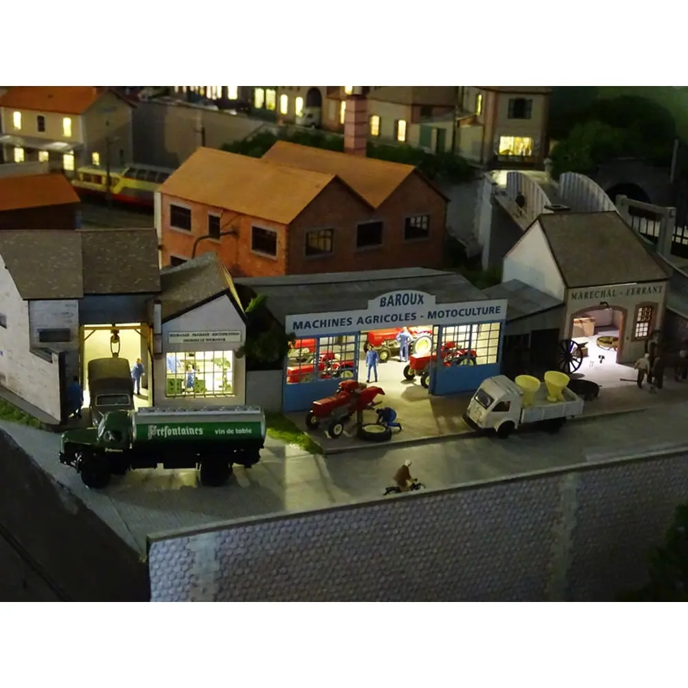 Petit Atelier de rue en angle 120° - Régions et Compagnies PRO500 - HO 1/87 - 3