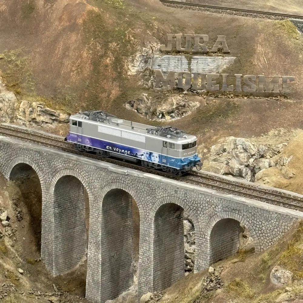 Locomotive électrique BB 9282 - Ree Modèles MB199 - HO 1/87 - SNCF - Ep V-VI - Analogique - 2R - 5