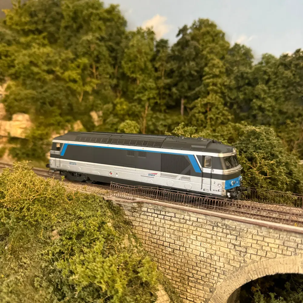 Locomotive Diesel BB 67373 DCC SON - REE Modèles MB154S - HO 1/87 - SNCF - EP V / VI - 5