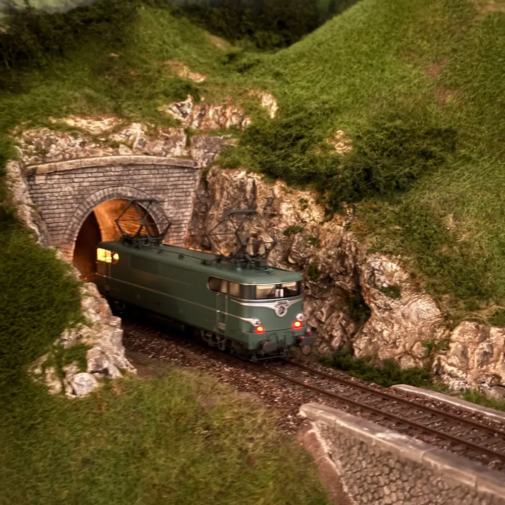 Locomotive électrique BB 9289 - DCC SON - REE Modèles MB204S - HO - SNCF - EP IV - 6