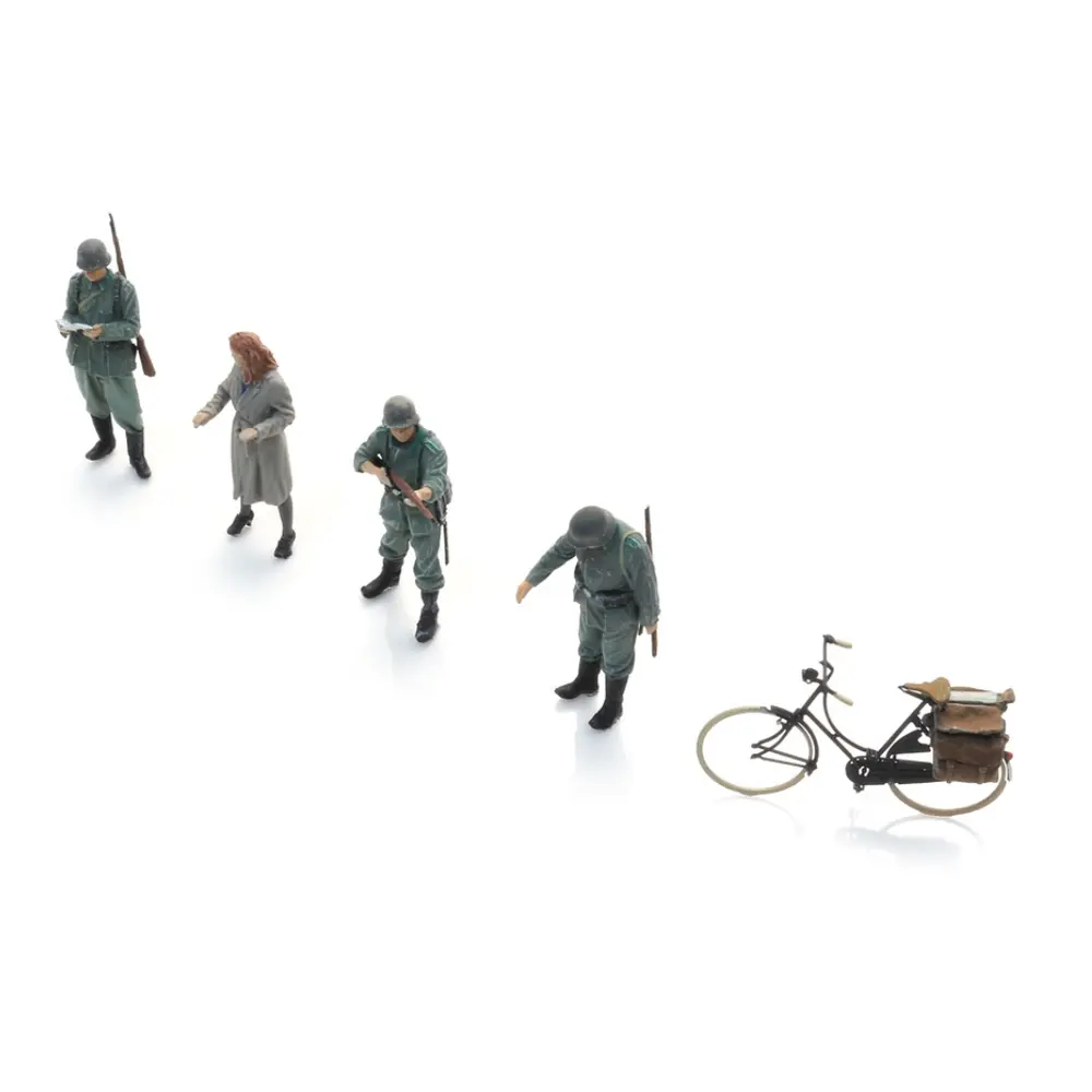 Poste de contrôle de la Wehrmacht & femme à vélo - 4 personnages - ARTITEC 5720007 - 1/72 - 3