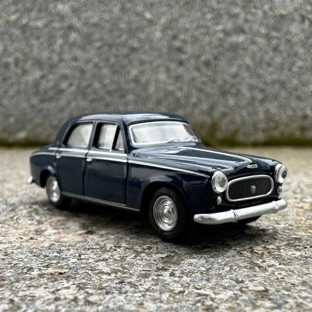 Voiture Peugeot 403.7 limousine 1960 bleu amiral - Sai 6232 - HO 1/87 - 3