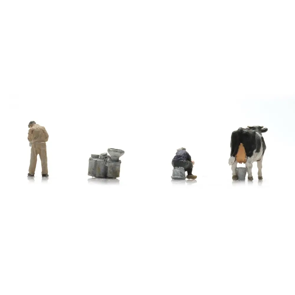Les producteurs laitiers - 2 personnages et 1 vache - ARTITEC 5160039 - N 1/160  - 4
