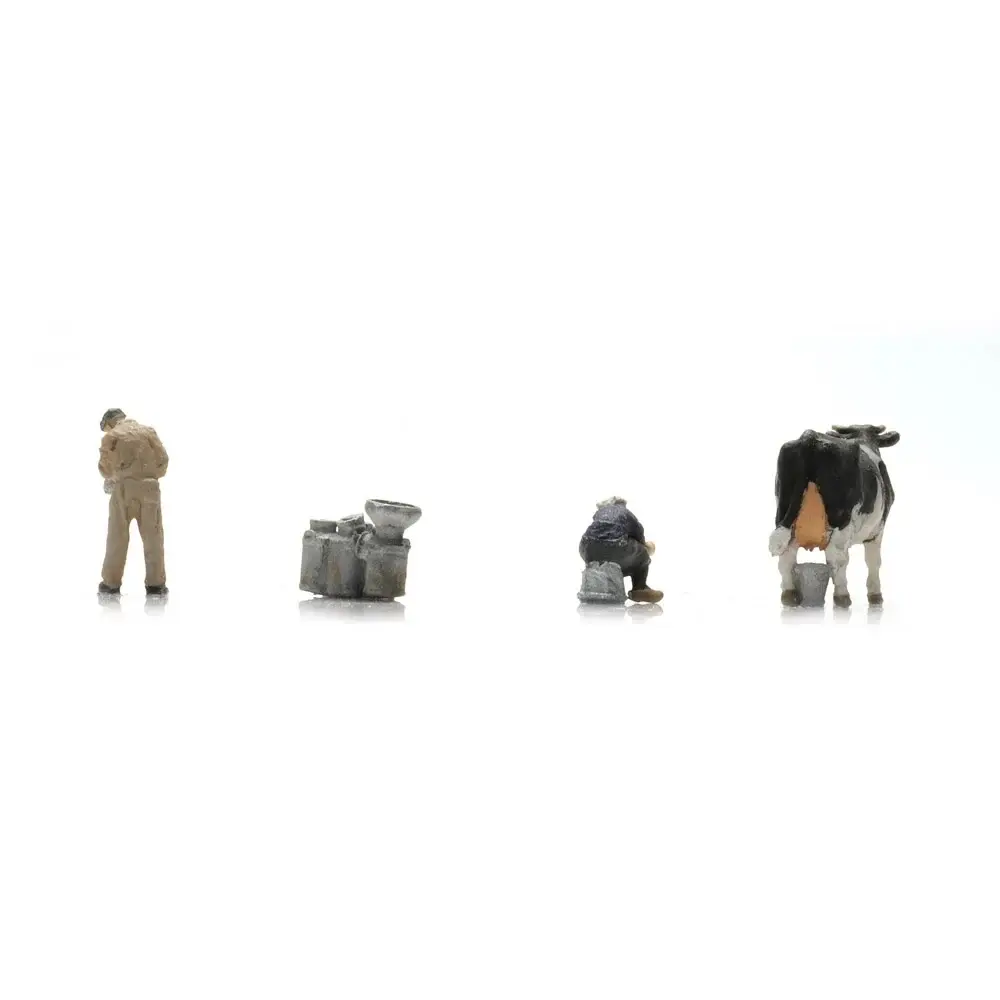 Agriculteurs traitant une vache, prêt à l'emploi - Artitec 5120017 - TT 1/120 - 5