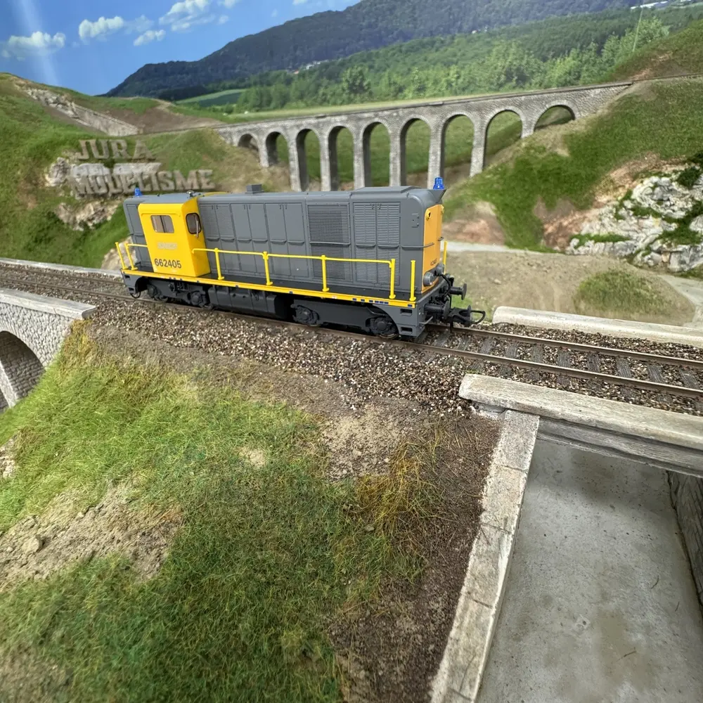 Locomotive diesel BB 62405 - Roco 7300006 - HO 1/87 - SNCF - EP. V - Analogique - 2R - 6