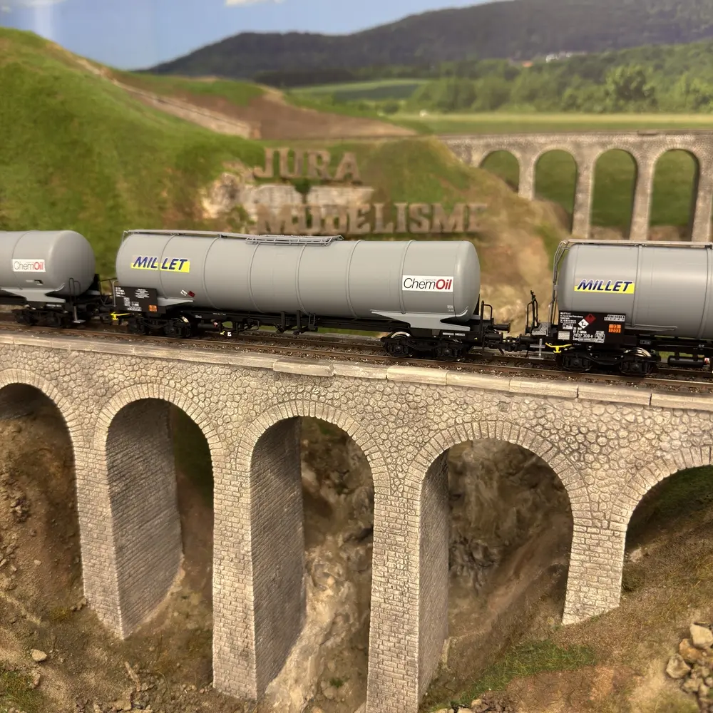 Coffret de 3 wagon-citerne MILLET - Roco 6600091 - HO 1/87 - SNCF - 2R - 8