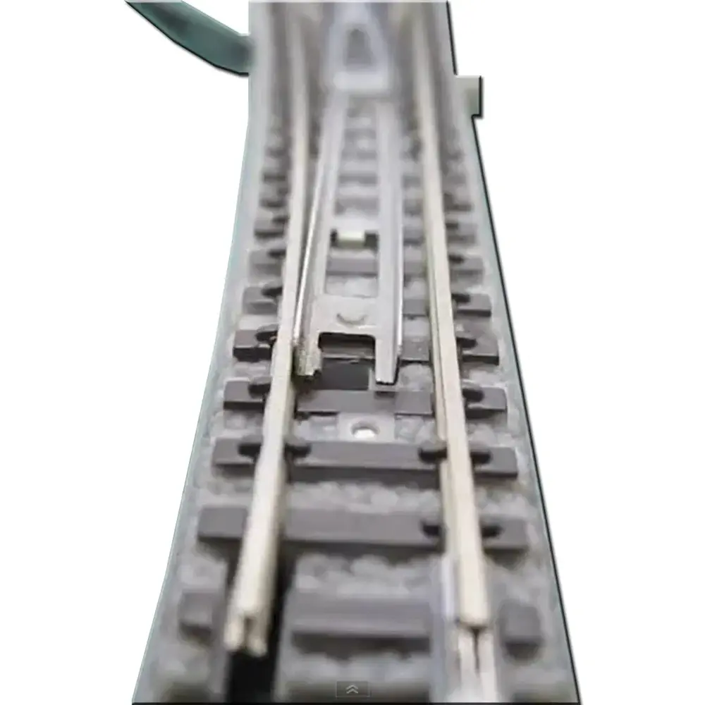 Aiguillage gauche électrique, R490 mm, 13°, 110 mm - Rokuhan 7297039 - Z 1/220 - 2