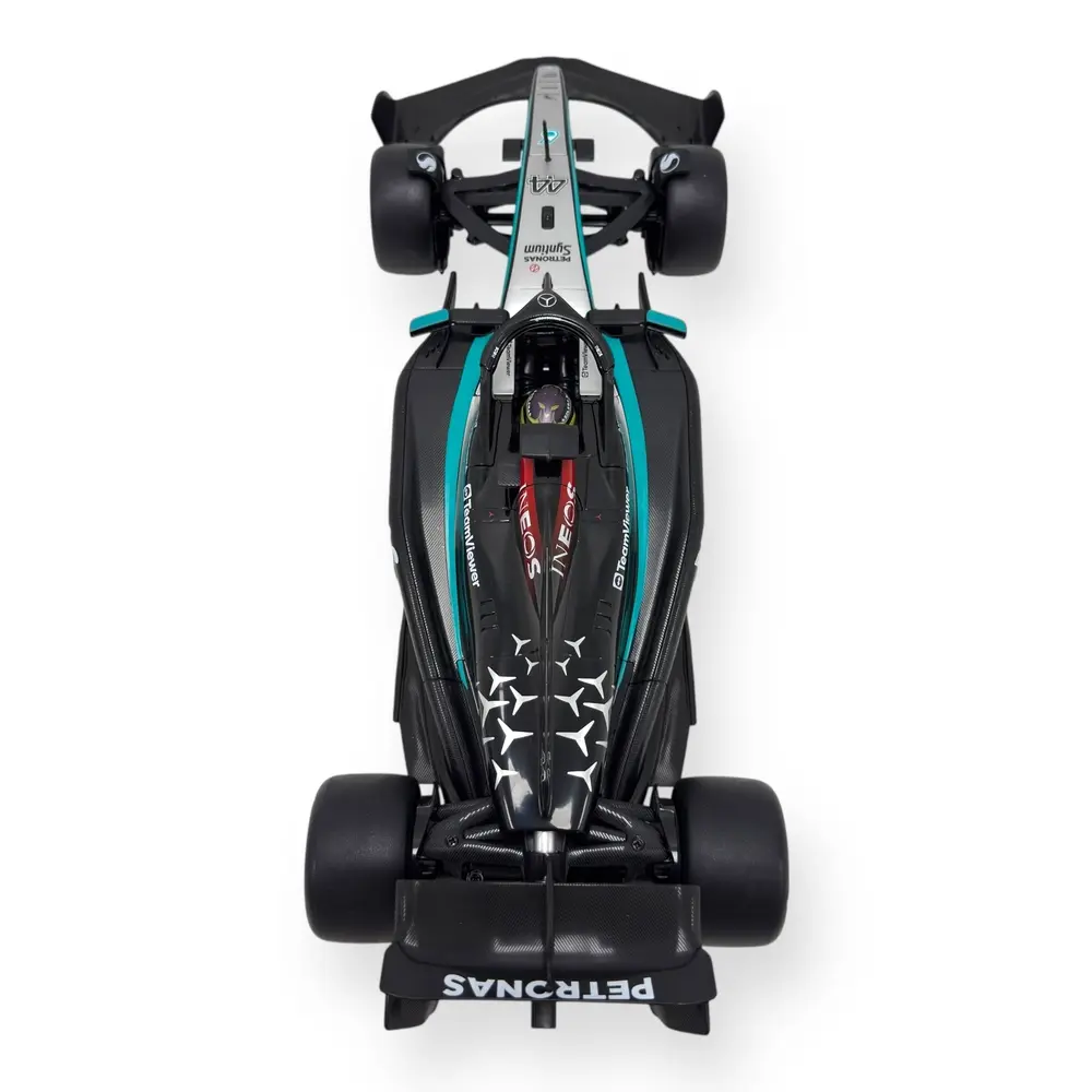 Mercedes AMG Petronas F1 W15 E Performance - Rastar RS10250 - 1/12 - 6