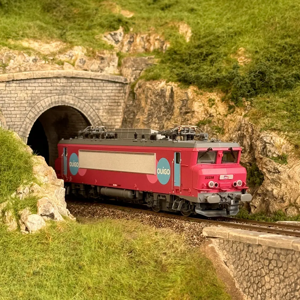 Locomotive électrique BB 22238 Ouigo - Roco 7520013 - SNCF - HO 1/87 - EP. VI - Digital Sound - 3R - 7