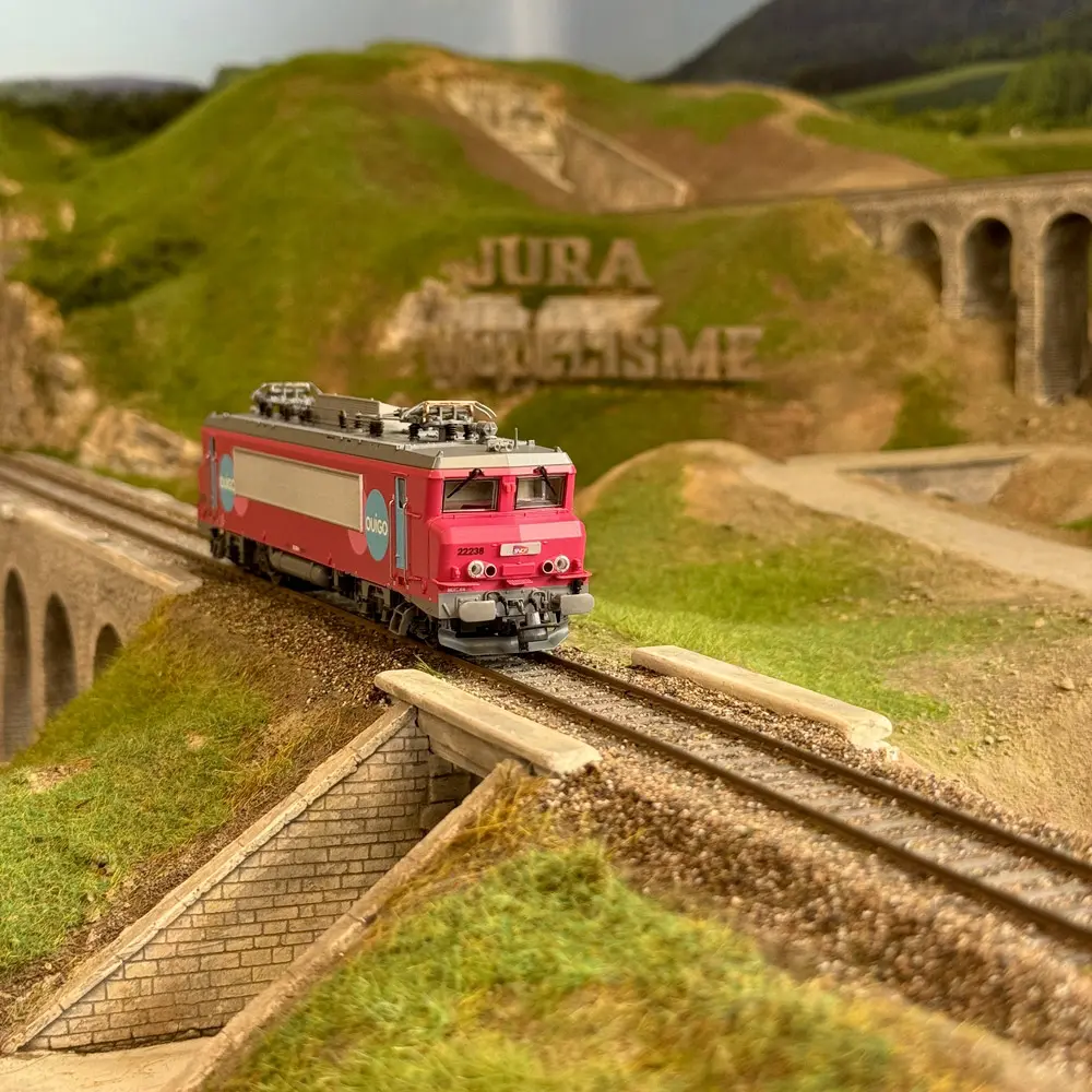 Locomotive électrique BB 22238 Ouigo - Roco 7520013 - SNCF - HO 1/87 - EP. VI - Digital Sound - 3R - 8