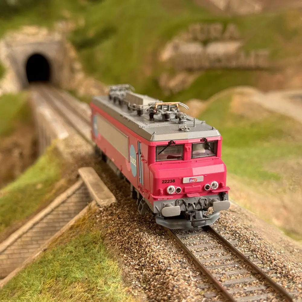 Locomotive électrique BB 22238 Ouigo - Roco 7520013 - SNCF - HO 1/87 - EP. VI - Digital Sound - 3R - 10