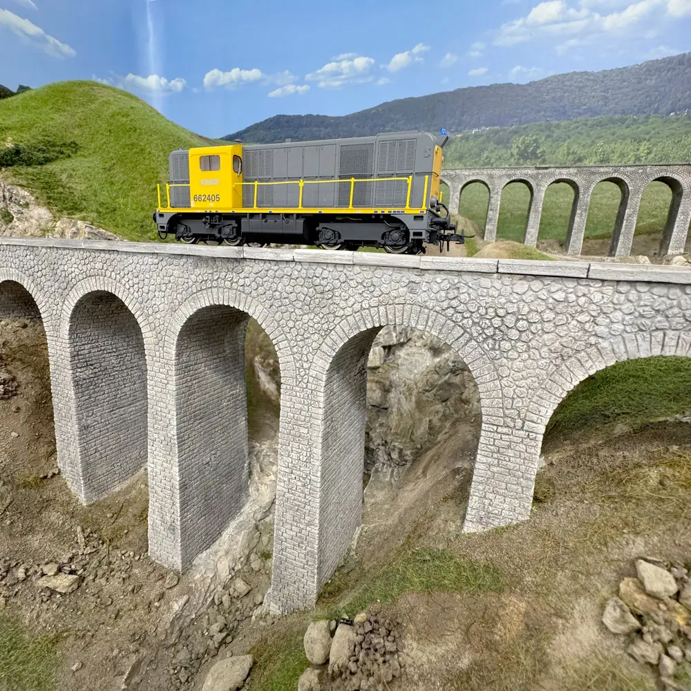 Locomotive diesel BB 62405 - Roco 7300006 - HO 1/87 - SNCF - EP. V - Analogique - 2R - 5