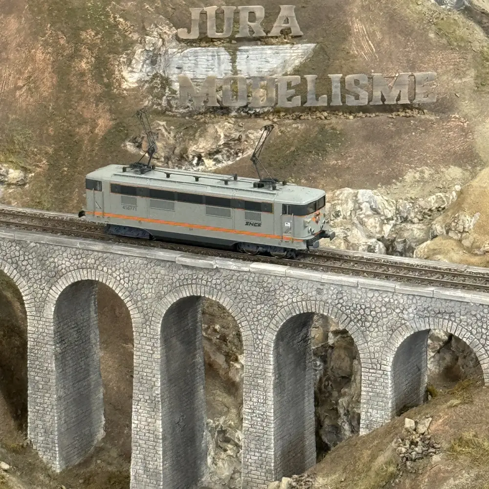 Locomotive électrique BB 416771 livrée béton - ViTrains 2222 - HO 1/87 - SNCF - Ep IV - Analogique - 2R - 6