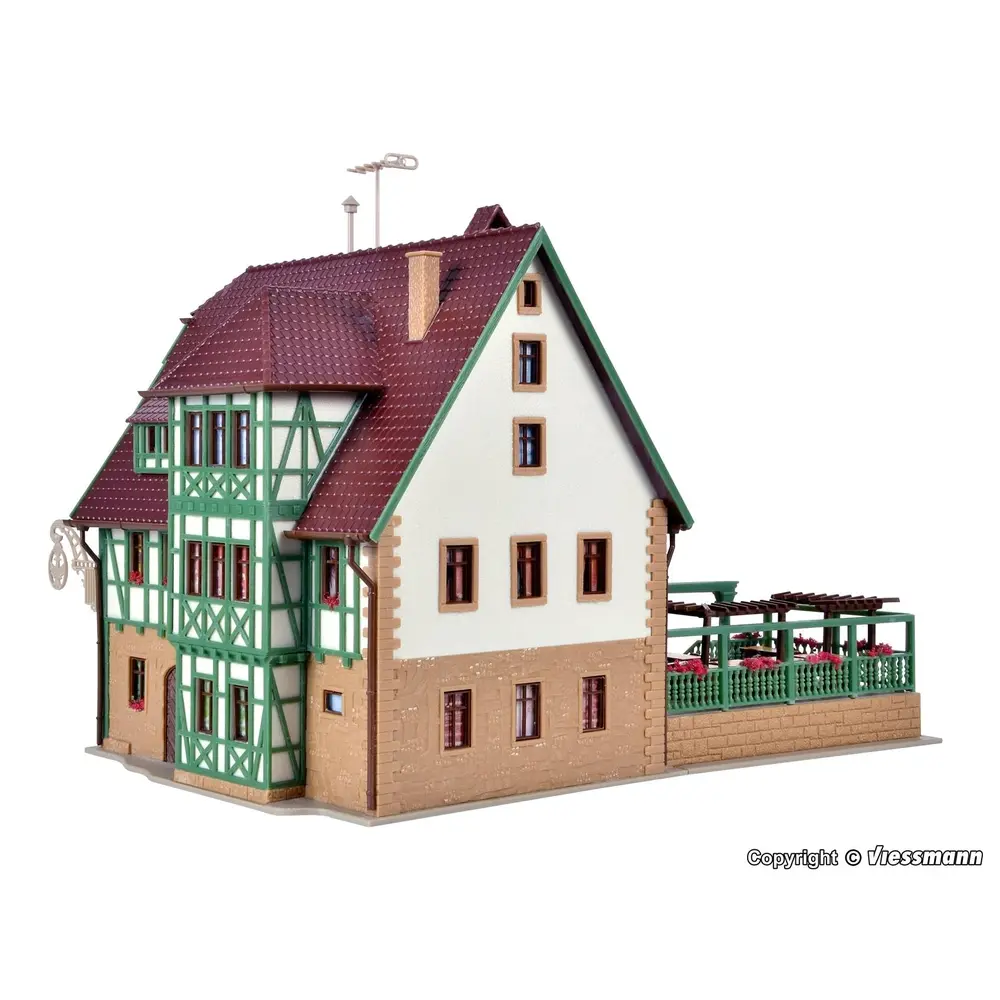 Auberge avec boucherie, aménagement intérieur / éclairage LED VOLLMER 43736 - HO - 2