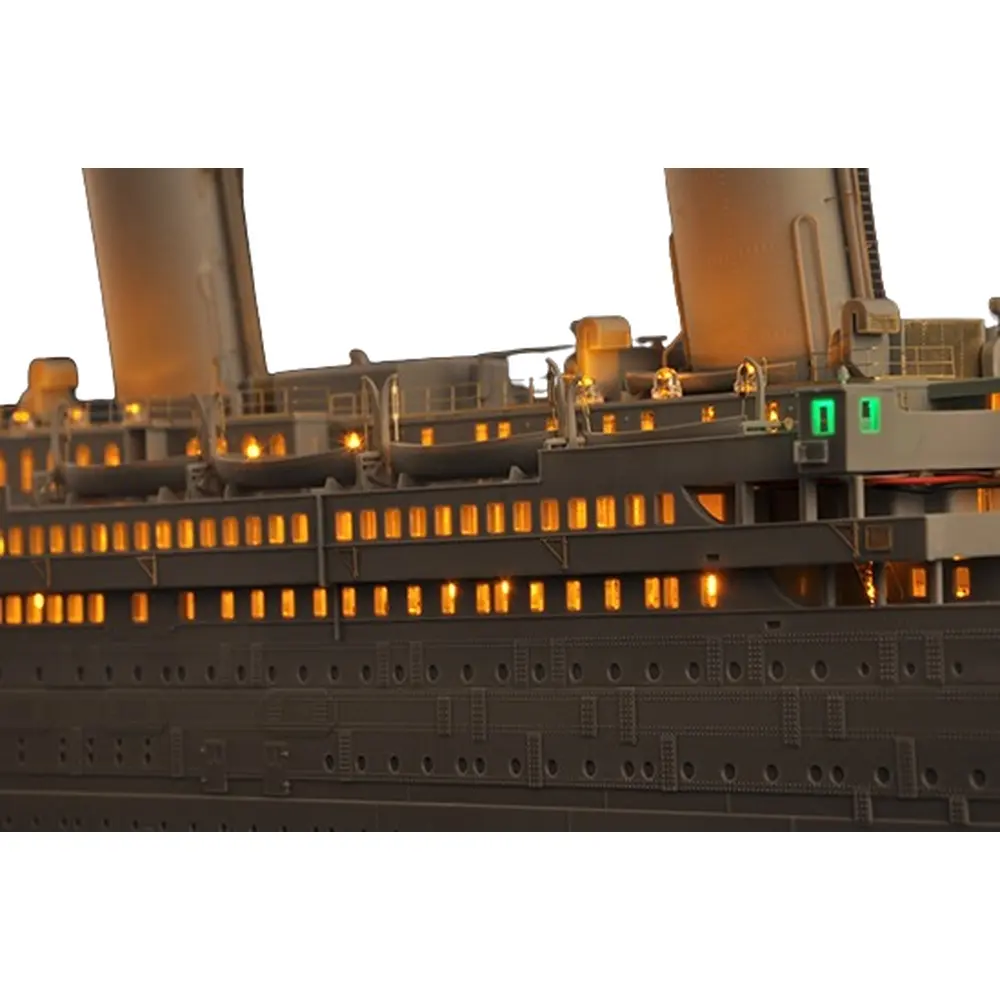 Le RMS Titanic - Avec LED - Trumpeter 03719 - 1/200 - 5