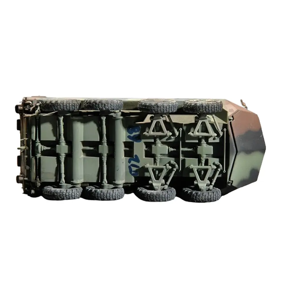 Antichar - LAV-AT - Trumpeter 07271 - 1/72 - 4