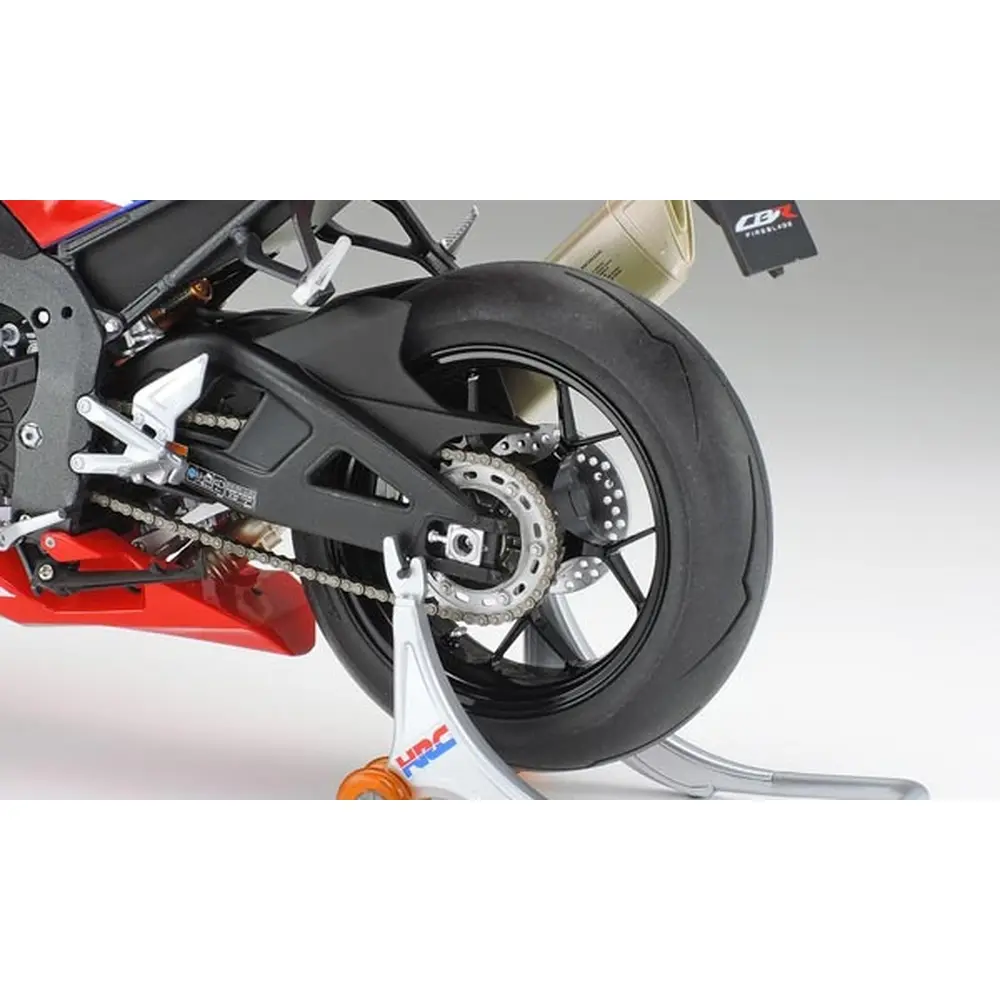 Moto Honda CBR1000RR-R Fireblade SP - Tamiya 14138 - 1/12 - 10