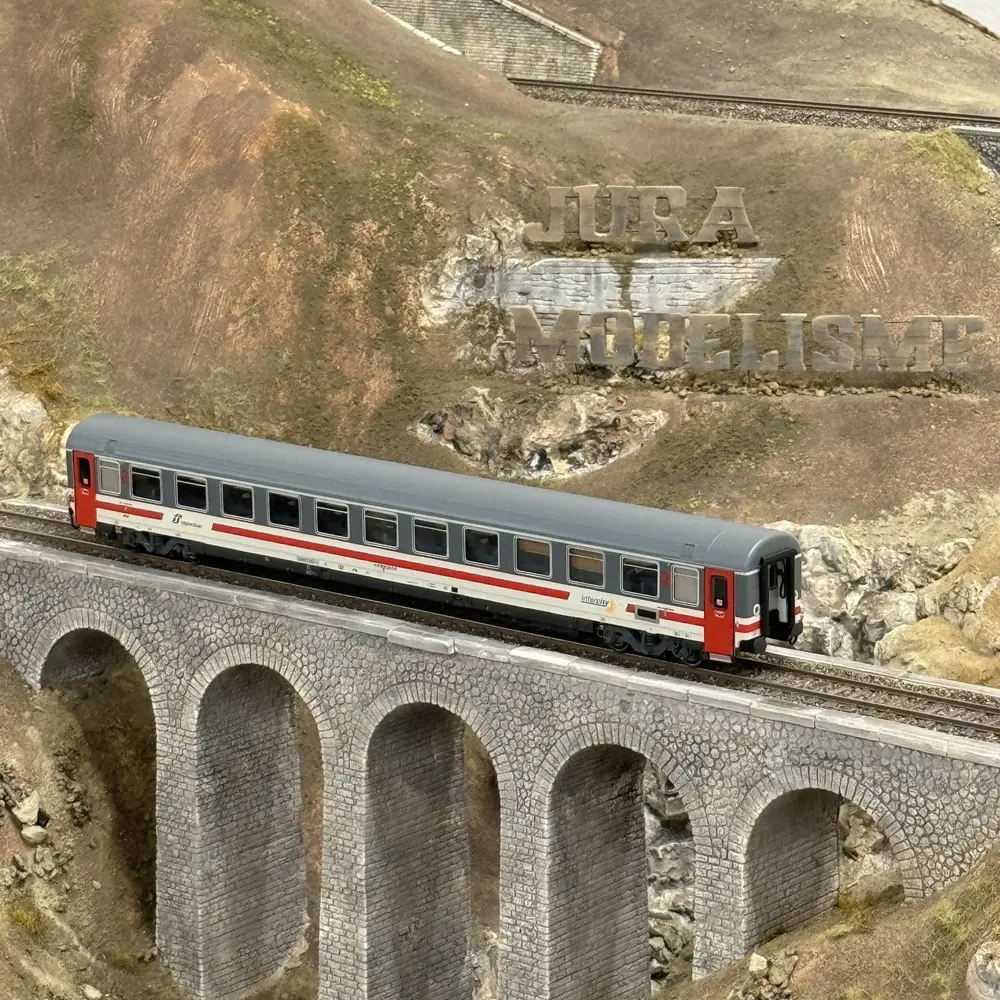 Voiture voyageurs Trenitalia ''Intercity Day'' - Acme 70115 - HO 1/87 - UIC - Ep VI - 2R - 5