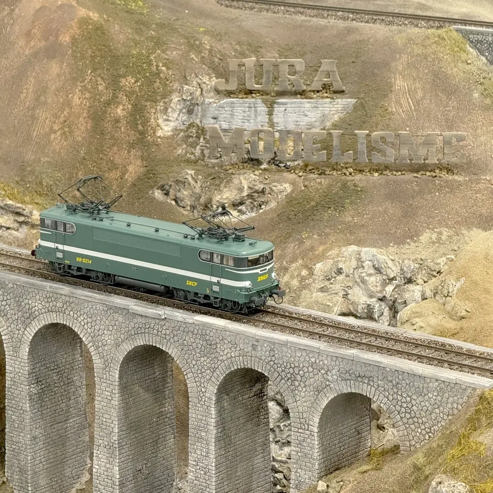 Locomotive électrique BB 9214 - REE Modèles MB084S - HO : 1/87 - SNCF - EP IV - 5