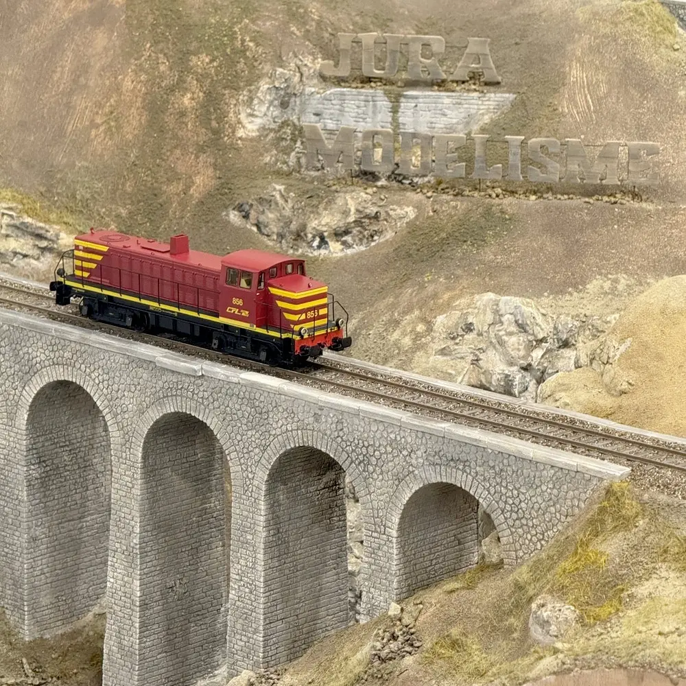 Locomotive Diesel 856 -Soute 5000L- DCC SON REE MODELES JM016S CFL - HO Ep IV-V - 5