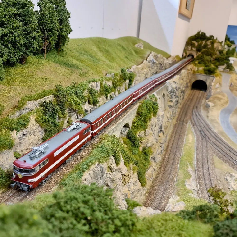 Set Rame Le Capitole 8 éléments - Ree Modèles CM016 - HO 1/87 - SNCF - Ep IV - Analogique - 2R - 10