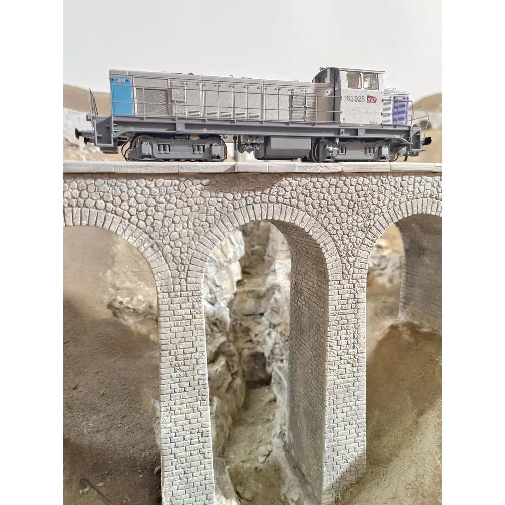 Locomotive diesel BB 63928 "en voyage" - R37 HO41113DS - HO 1/87 - SNCF - Ep VI - Digital sound - 2R - 7