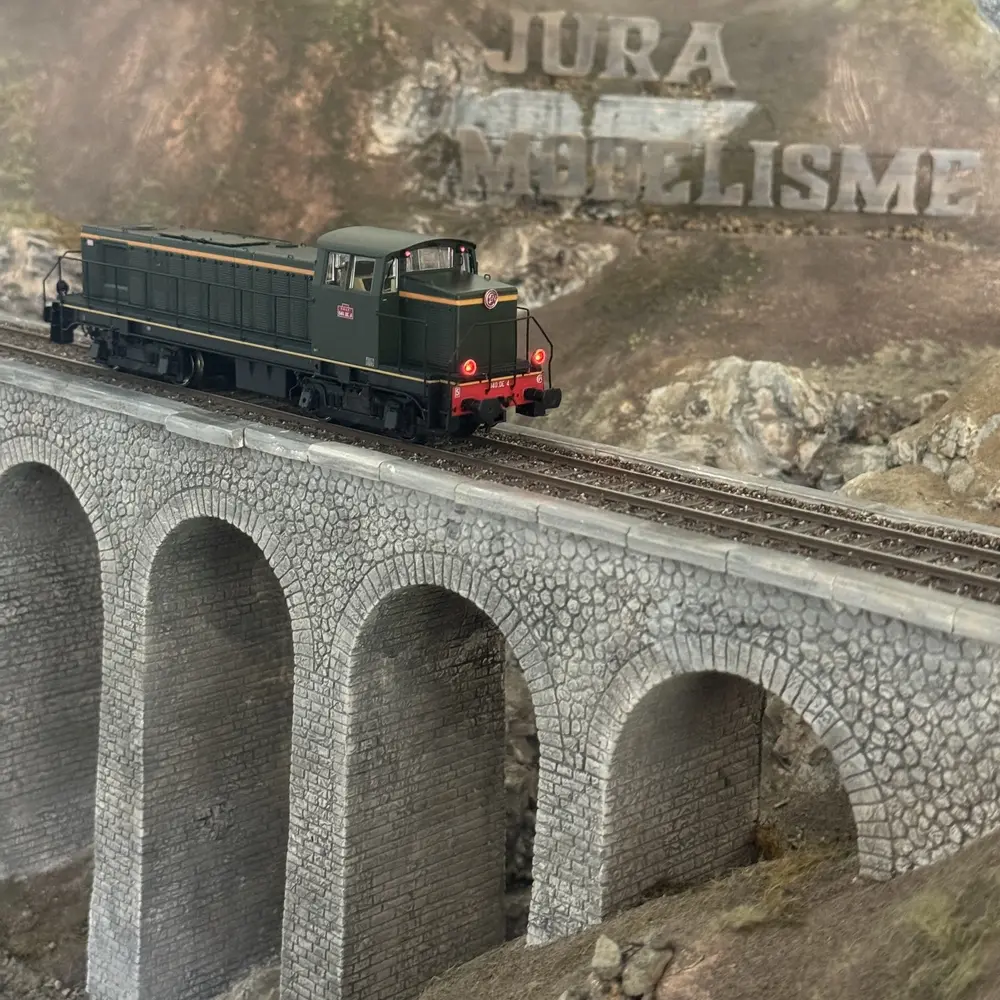 Locomotive Diesel 040 DE 4- DCC SON - REE MODELES JM012S - SNCF - HO - EpIII - 7