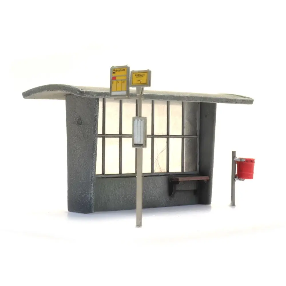 Arrêt de bus des années 1960 et après - Artitec 387.453 - HO 1/87