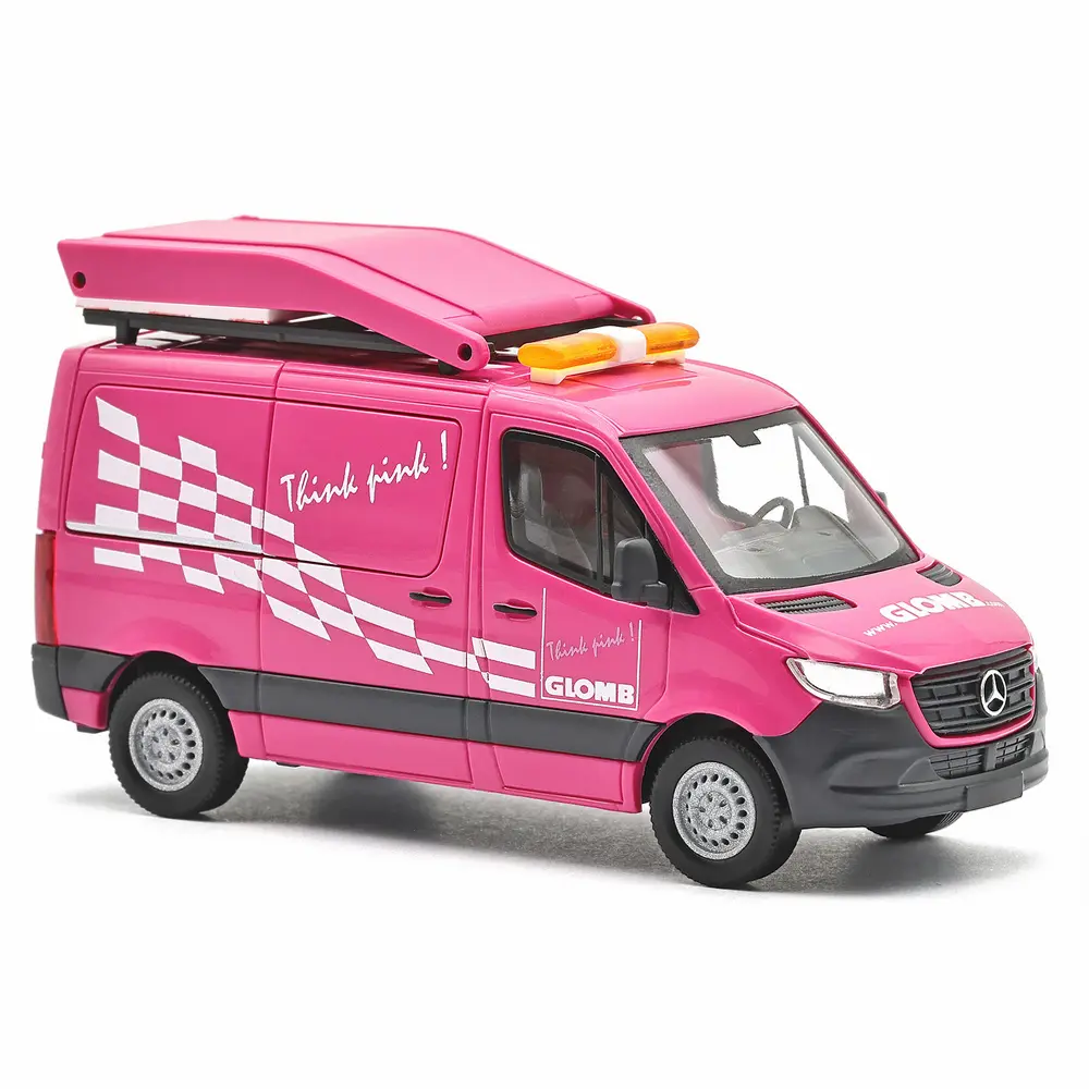 Mercedes-Benz Sprinter à empattement court et toit plat, Glomb - Busch 53471 - HO 1/87