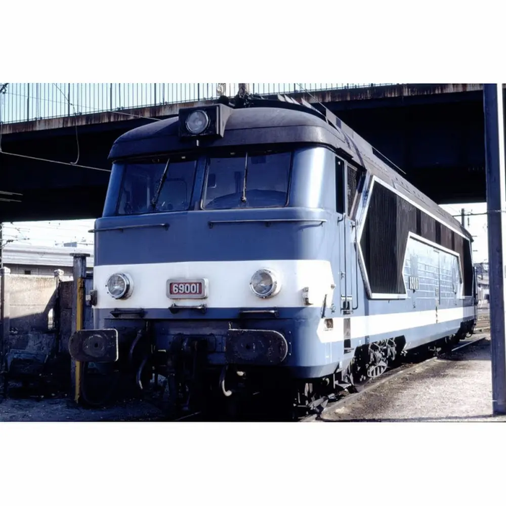 Locomotive diesel BB 69001, dépôt de Chalindrey - Ree Modèles BB69001IV - HO 1/87 - SNCF - Ep IV - Analogique - 2R
