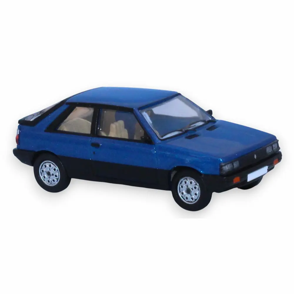 Renault 11, 3 portes GTL phase 1, bleu Azur métallisé, 1983 (PCX870754) - Sai 7700 - HO 1/87