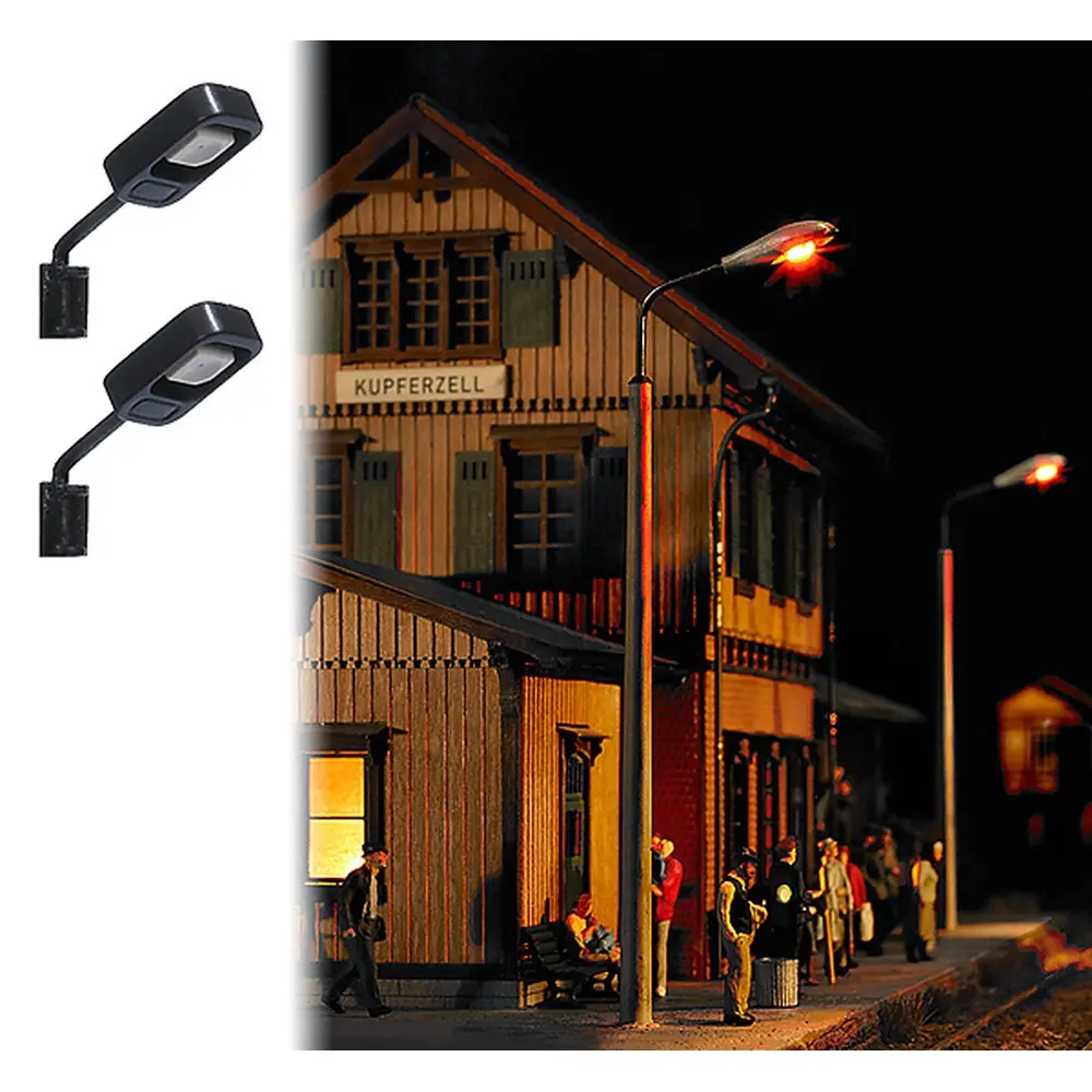 Deux luminaires muraux avec réflecteurs noirs Busch 4132 - HO & TT -