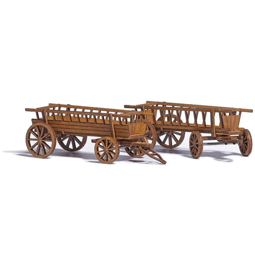 Lot de 2 chariots à foin - Busch 1385 - HO 1/87