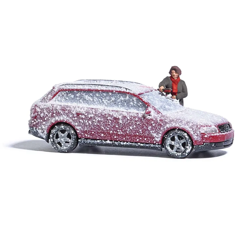 Voiture Enneigé avec Personnage - BUSCH 7859 - HO : 1/87