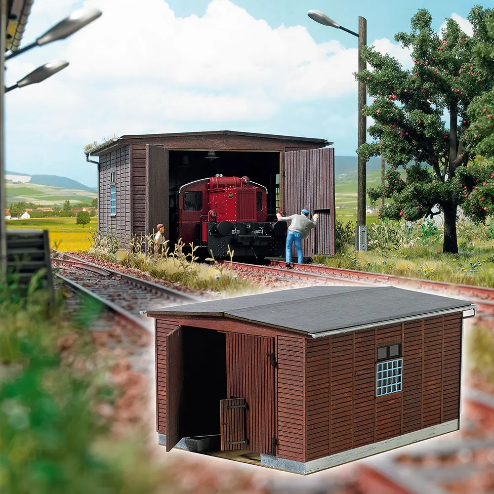 Petit hangar à locomotives - Busch 10030 - 0 1/43