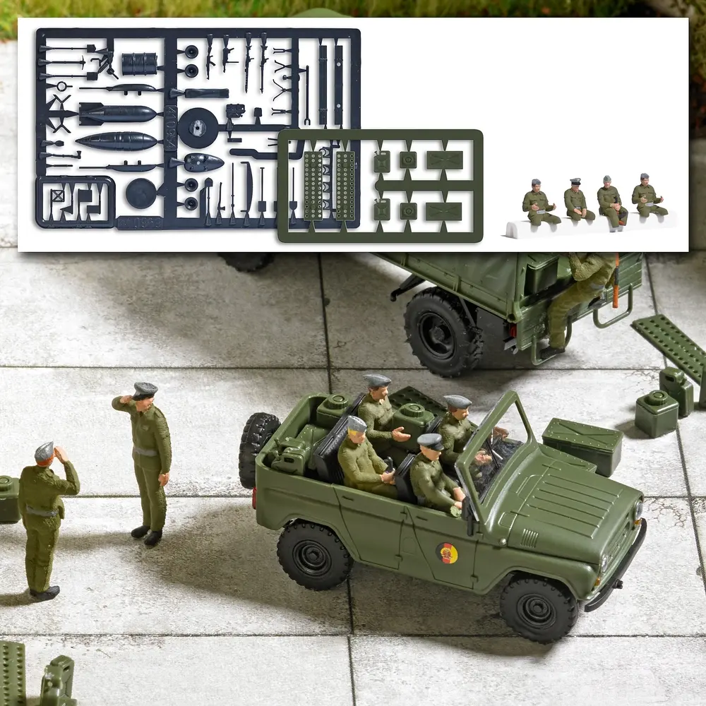 Pack de 4 soldats assis NVA - Busch 1937 - HO 1/87