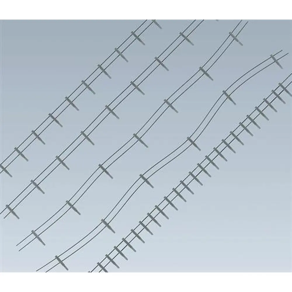 Cloture métallique avec montants en béton